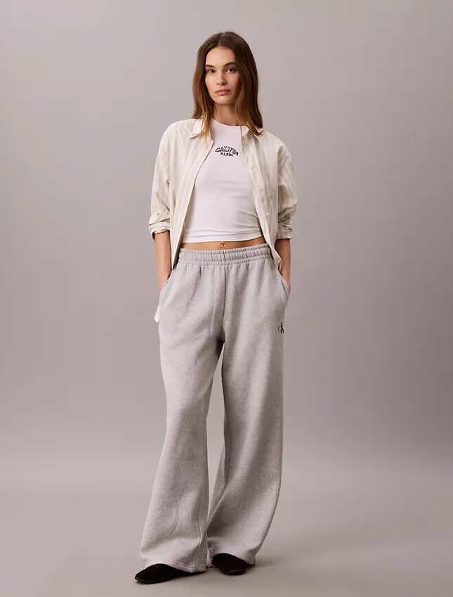 Monologo fleece-joggingbyxor med vida ben Monologo fleece-joggingbyxor med vida ben