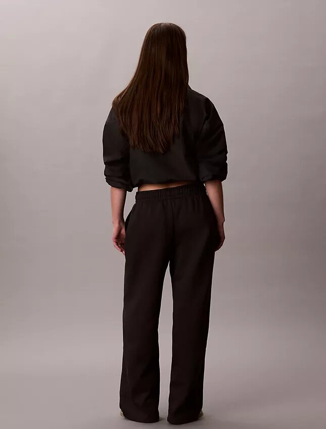 Monologo fleece-joggingbyxor med vida ben Monologo fleece-joggingbyxor med vida ben