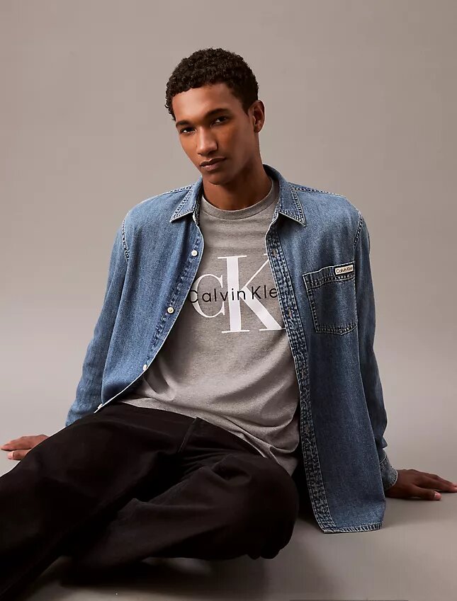 Monologo T-shirt med rund hals Monologo T-shirt med rund hals