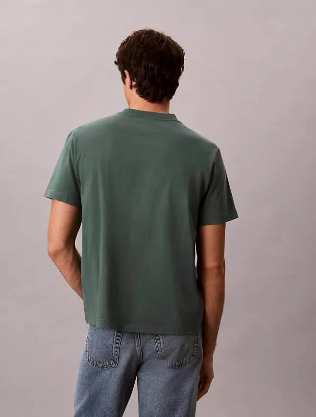 Monologo-T-shirt med syratvätt Monologo-T-shirt med syratvätt