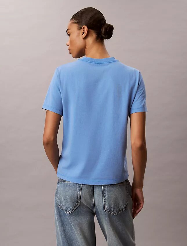 Monologo-T-shirt med syratvätt Monologo-T-shirt med syratvätt