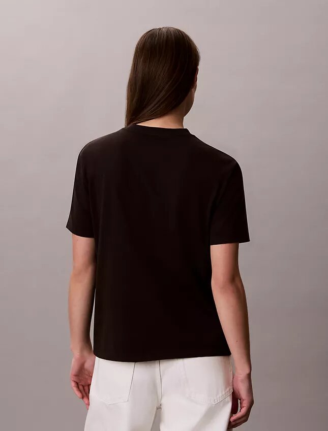 Monologo-T-shirt med syratvätt Monologo-T-shirt med syratvätt