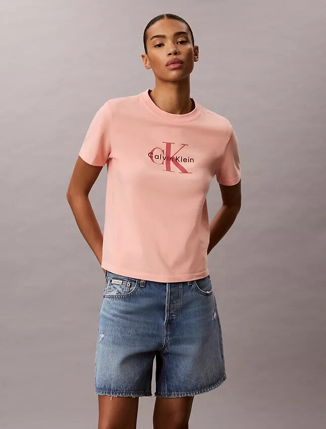 Monologo-T-shirt med syratvätt Monologo-T-shirt med syratvätt