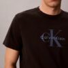 Monologo-T-shirt med syratvätt Monologo-T-shirt med syratvätt