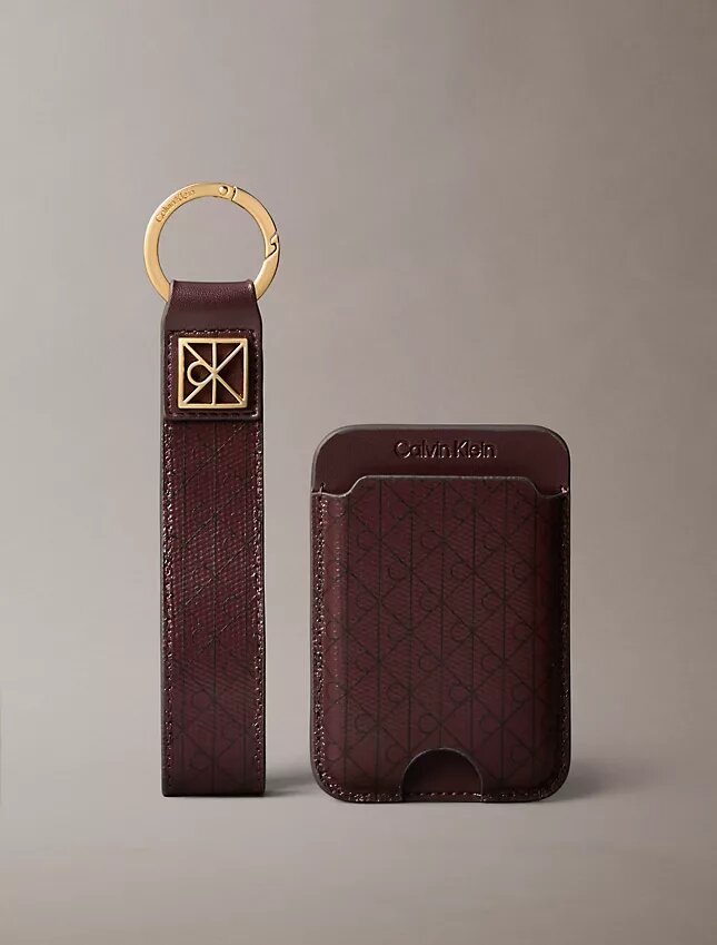 Nyckelring och kortfodral med Monogram-mönster över hela ytan Nyckelring och kortfodral med Monogram-mönster över hela ytan