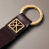 Nyckelring och kortfodral med Monogram-mönster över hela ytan Nyckelring och kortfodral med Monogram-mönster över hela ytan
