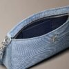 Omvandlingsbar axelväska i Denim med logotyp Omvandlingsbar axelväska i Denim med logotyp