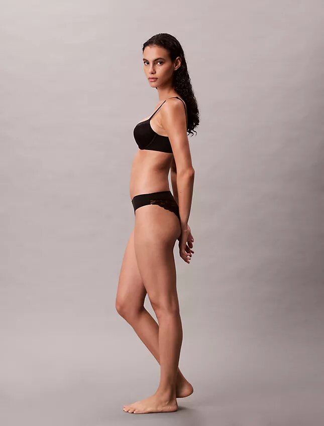 Perfectly Fit spets-Push-Up-bh med djup urringning Perfectly Fit spets-Push-Up-bh med djup urringning