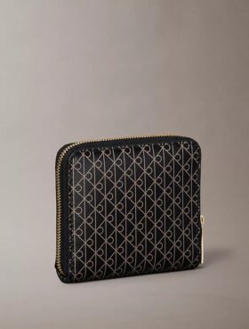 Plånbok med fyrkantig dragkedja och Monogram över hela ytan Plånbok med fyrkantig dragkedja och Monogram över hela ytan