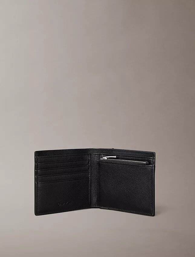 Präglad emblem-logotyp, bifold-plånbok med myntficka Präglad emblem-logotyp, bifold-plånbok med myntficka