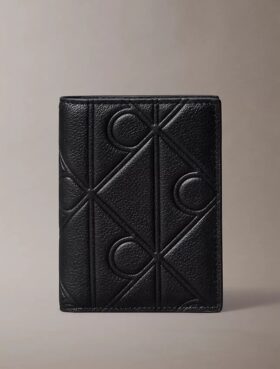 Präglad emblem-logotyp, smal bifold-plånbok Präglad emblem-logotyp, smal bifold-plånbok
