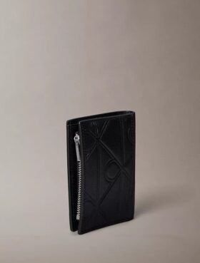 Präglad emblem-logotyp, smal bifold-plånbok Präglad emblem-logotyp, smal bifold-plånbok