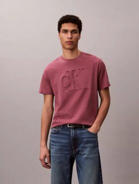 Präglad Monogram-T-shirt i klassisk stil