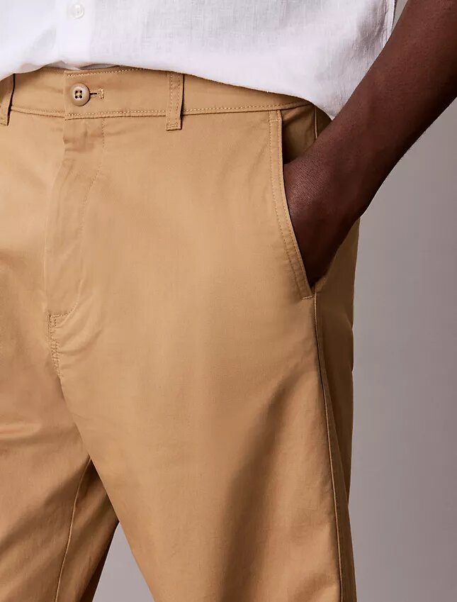 Raka chinobyxor i Cotton Stretch 90s Straight Raka chinobyxor i Cotton Stretch 90s Straight