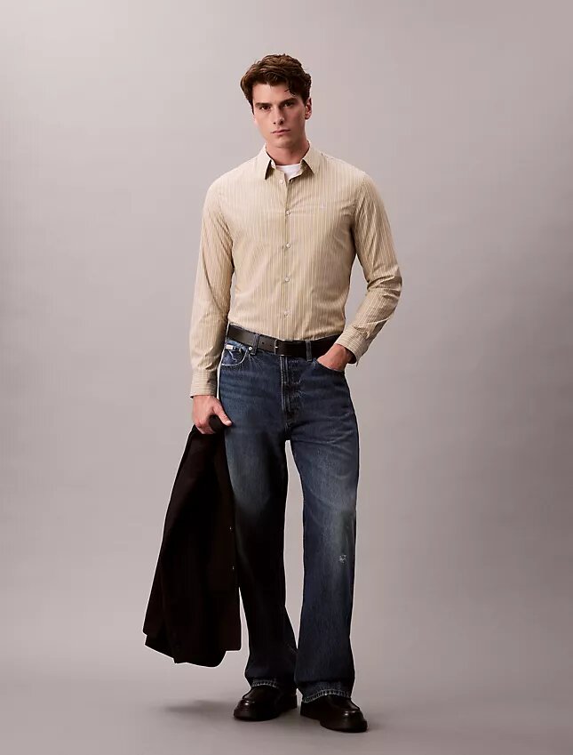 Randig slim fit-skjorta med knappar Randig slim fit-skjorta med knappar