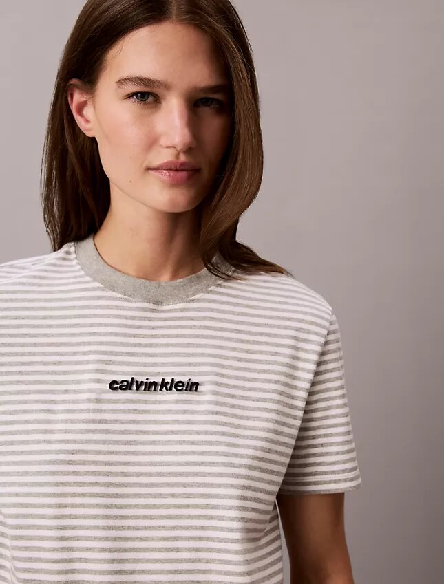 Randig T-shirt med CK-logotyp Randig T-shirt med CK-logotyp