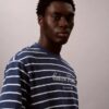 Randig T-shirt med logotyp Randig T-shirt med logotyp