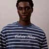Randig T-shirt med logotyp Randig T-shirt med logotyp