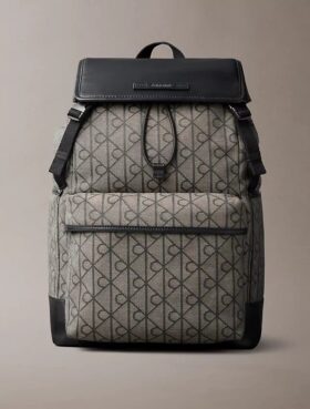 Ryggsäck med emblem i jacquard