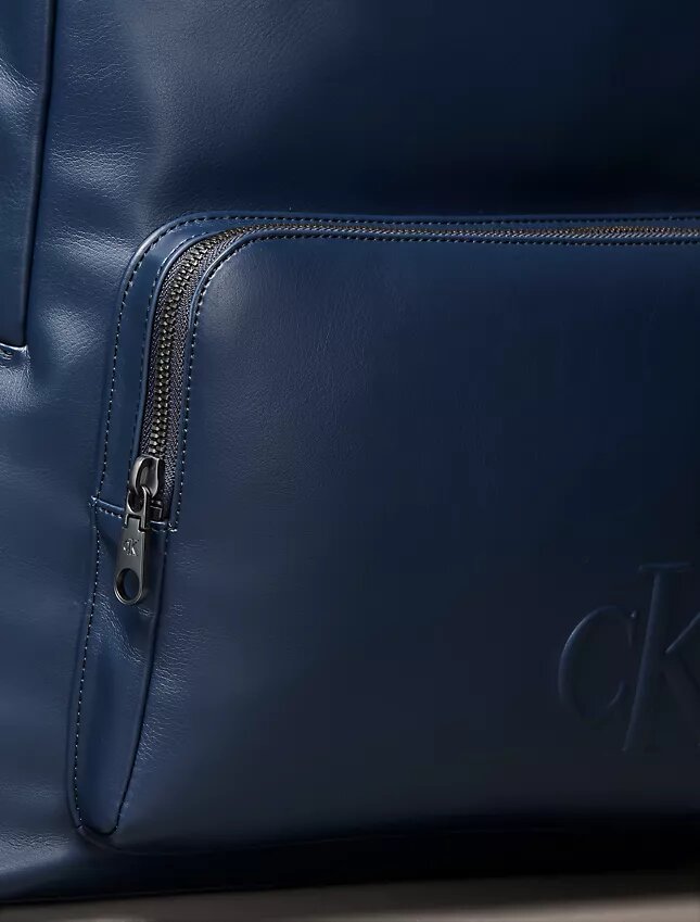 Ryggsäck med präglat Monogram Ryggsäck med präglat Monogram