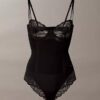 Sensuell bodysuit i stretchspets Sensuell bodysuit i stretchspets