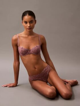 Sensuell stretchspets-Bikini