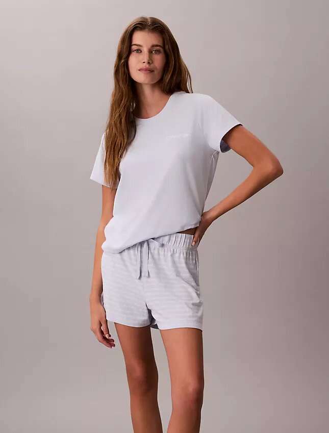 Set med T-shirt och shorts i viskos-bomullsblandning Set med T-shirt och shorts i viskos-bomullsblandning