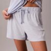 Set med T-shirt och shorts i viskos-bomullsblandning Set med T-shirt och shorts i viskos-bomullsblandning