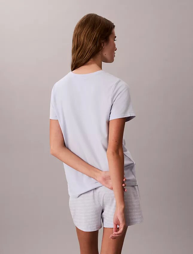 Set med T-shirt och shorts i viskos-bomullsblandning Set med T-shirt och shorts i viskos-bomullsblandning