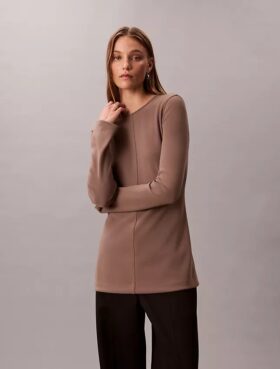 Skräddarsydd, slim fit-tunika i stickat
