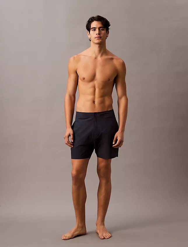Skräddarsydda 5″ Volley-badshorts Skräddarsydda 5″ Volley-badshorts