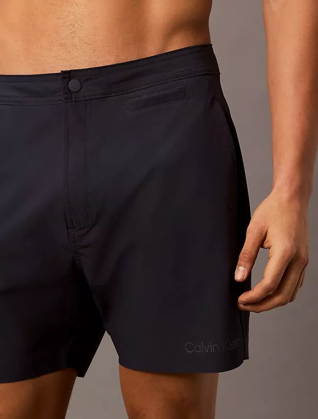 Skräddarsydda 5″ Volley-badshorts Skräddarsydda 5″ Volley-badshorts