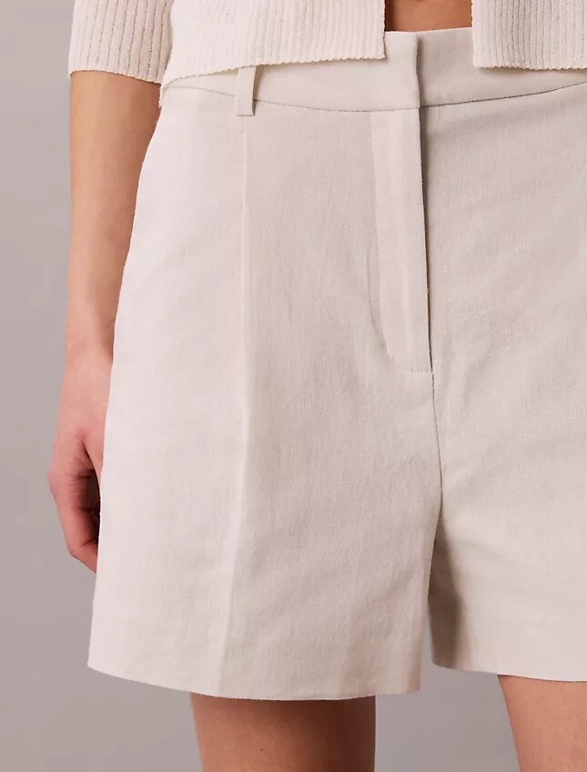 Skräddarsydda shorts i linneblandning Skräddarsydda shorts i linneblandning