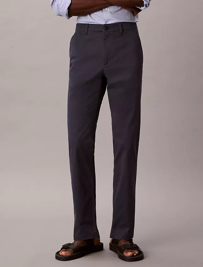 Slim fit-byxor i bomull Slim fit-byxor i bomull