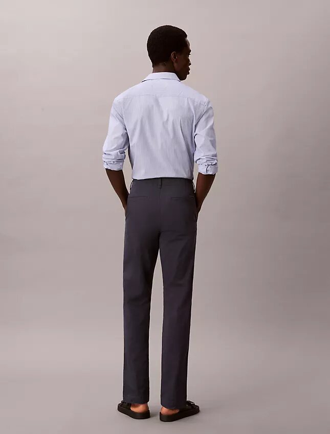 Slim fit-byxor i bomull Slim fit-byxor i bomull