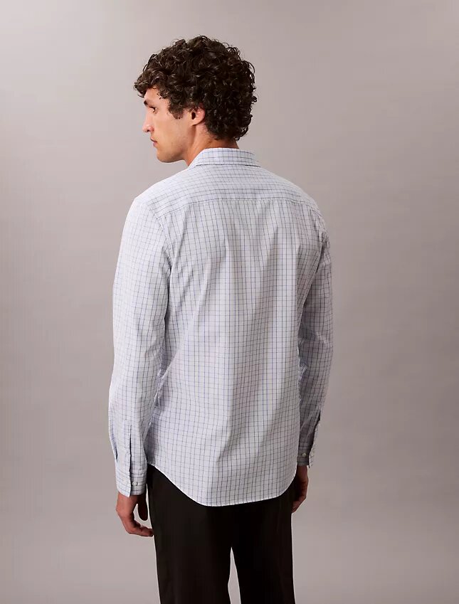 Slim fit-skjorta i Cotton Stretch-bomull med rutmönster och knappar Slim fit-skjorta i Cotton Stretch-bomull med rutmönster och knappar