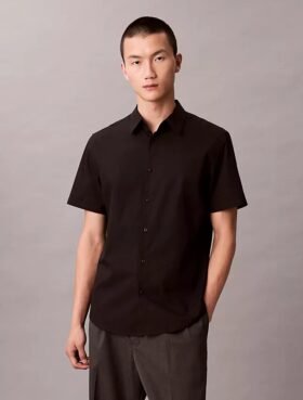 Slim fit-skjorta i Cotton Stretch med knappar