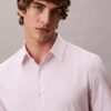 Slim fit-skjorta i Cotton Stretch med ränder och knappar Slim fit-skjorta i Cotton Stretch med ränder och knappar