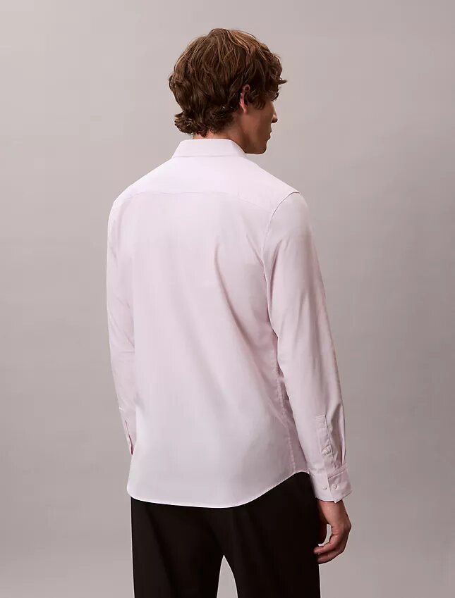 Slim fit-skjorta i Cotton Stretch med ränder och knappar Slim fit-skjorta i Cotton Stretch med ränder och knappar