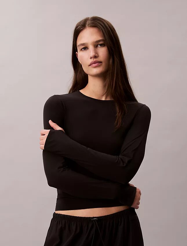 Slim fit-T-shirt i stretchnylon Slim fit-T-shirt i stretchnylon