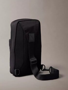 Slingväska i nylon