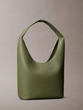 Slouchy väska i pebble grain