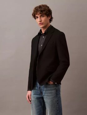 Smal blazer i ullgabardin Smal blazer i ullgabardin
