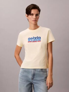 Smal T-shirt med kontrasterande logotyp