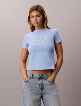 Smal T-shirt med lager på lager-logotyp