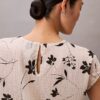Smockad topp med blommönster Smockad topp med blommönster
