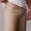 Standard raka stretchbyxor med 5 fickor Standard raka stretchbyxor med 5 fickor