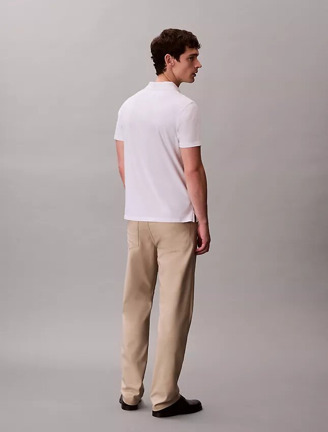 Standard raka stretchbyxor med 5 fickor Standard raka stretchbyxor med 5 fickor