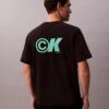 Sval T-shirt i piqué med logotyp