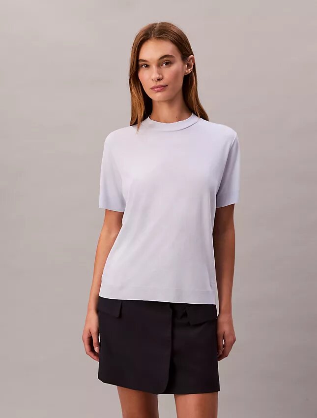 T-shirt i finstickat med hög hals T-shirt i finstickat med hög hals